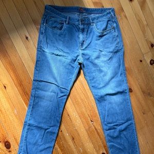 Tommy Bahama authentic style 40x34 jeans
